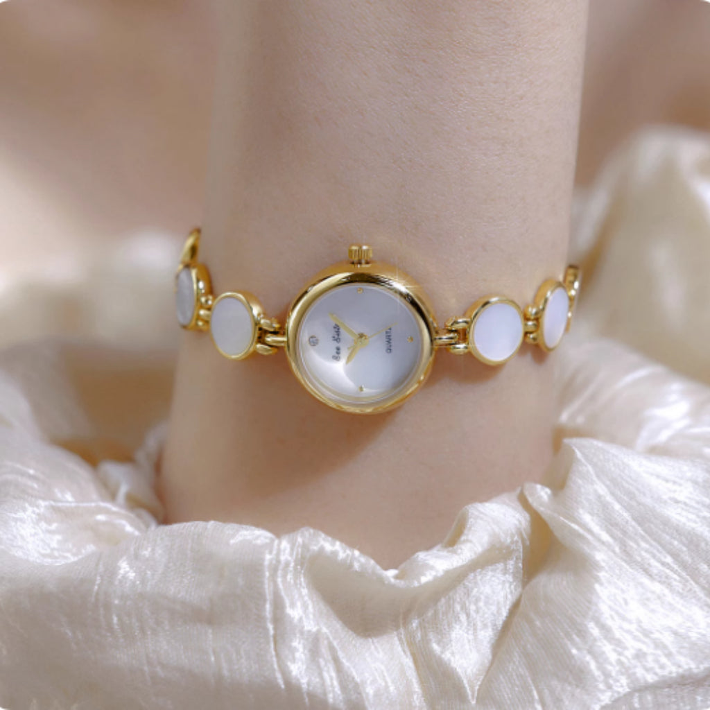 Aurora Shell Vintage Bracelet Watch | Waterproof Statement Timepiece