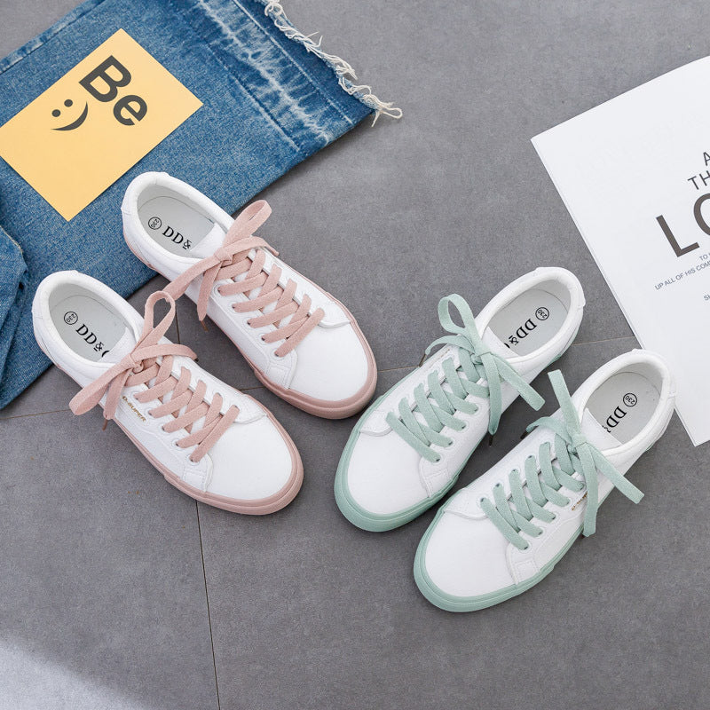 Street Style Flat Sneakers | Trendy Everyday Shoes for Women