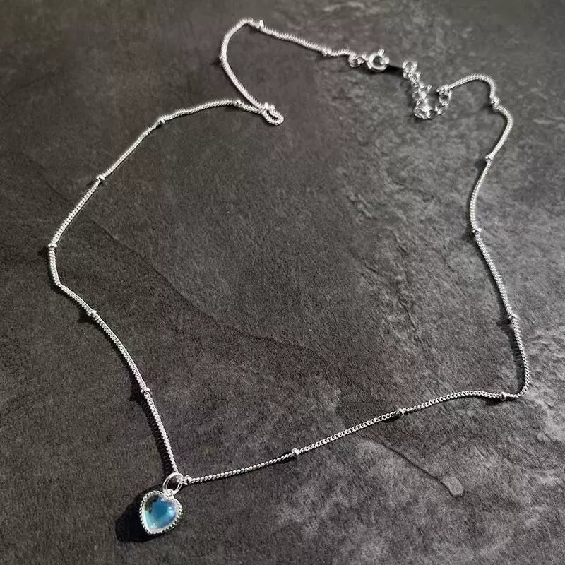 Loving Heart Gradient Pendant Necklace | K-Style Gold Chain