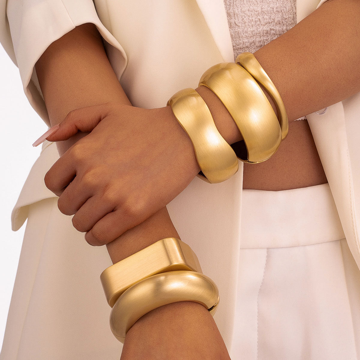 Exaggerated Metallic Wide-Band Bracelet